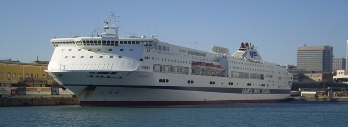 The ferry ship Splendid belongs to the conventional vessel type