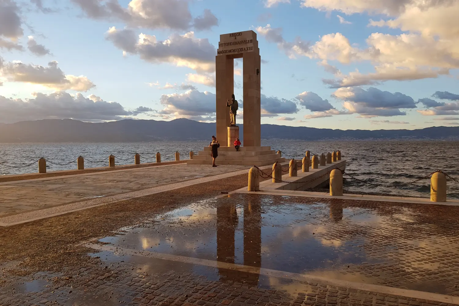 Ferry to Reggio Calabria - The Statue of Athena at Reggio Calabria's waterfront. Homage to Victor Emmanuel III